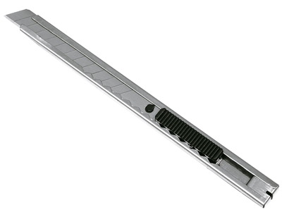 Couteau universel métallique 9 mm
